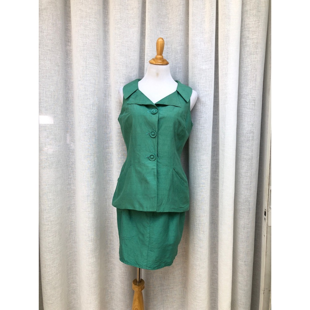 1980 Christian Dior Emerald green 100% silk vest and skirt set